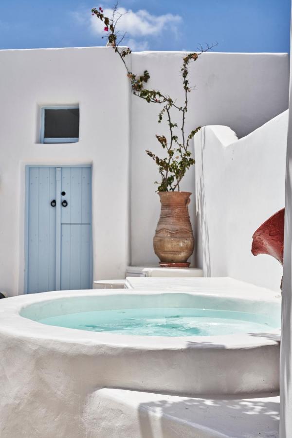 2 Bedroom Charming Villa With Outdoors Jacuzzi Megalochori  Exteriér fotografie